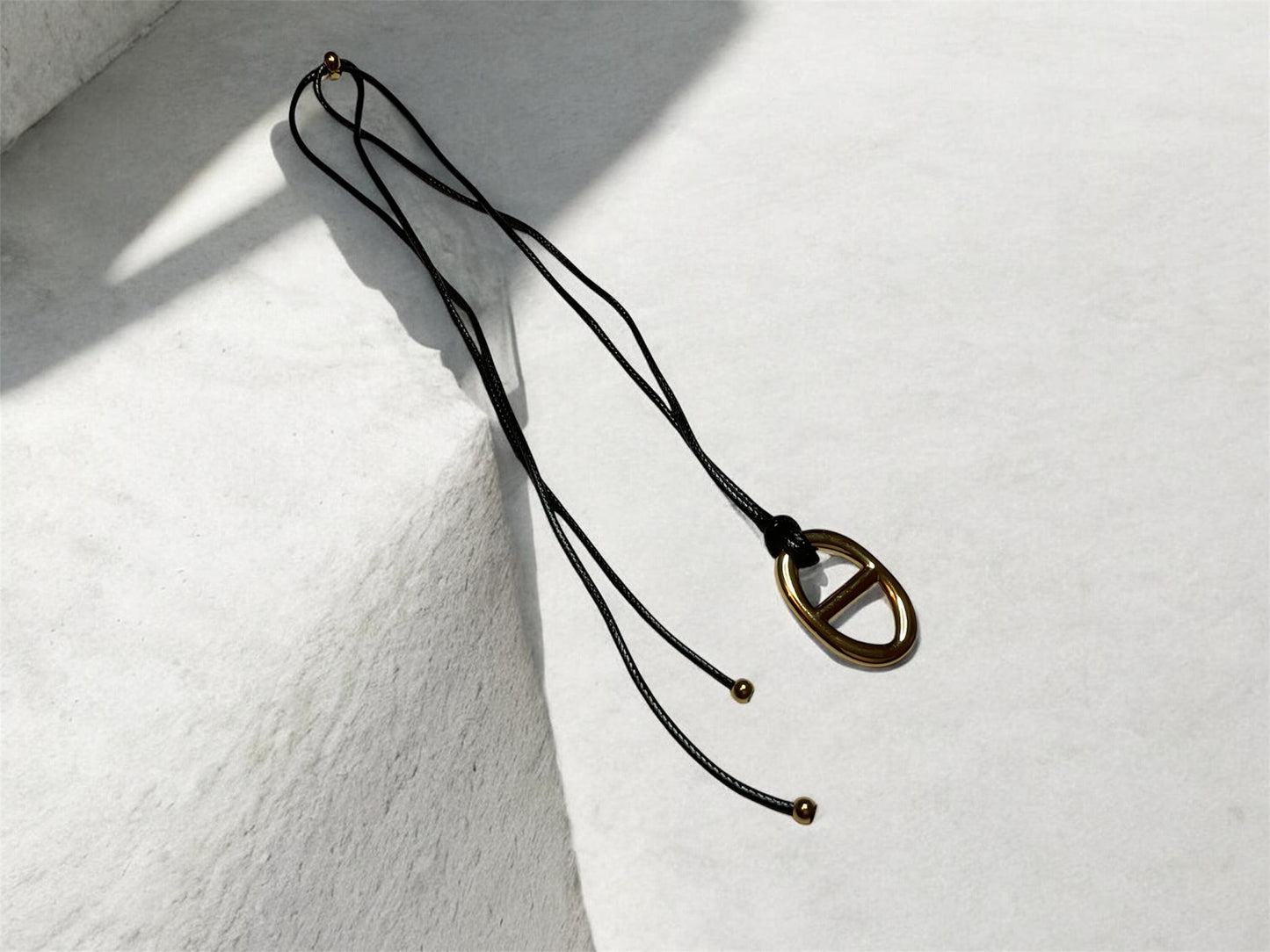 Eterna long necklace